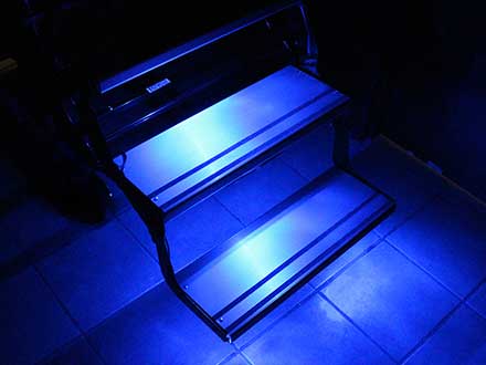 LED light bar steps